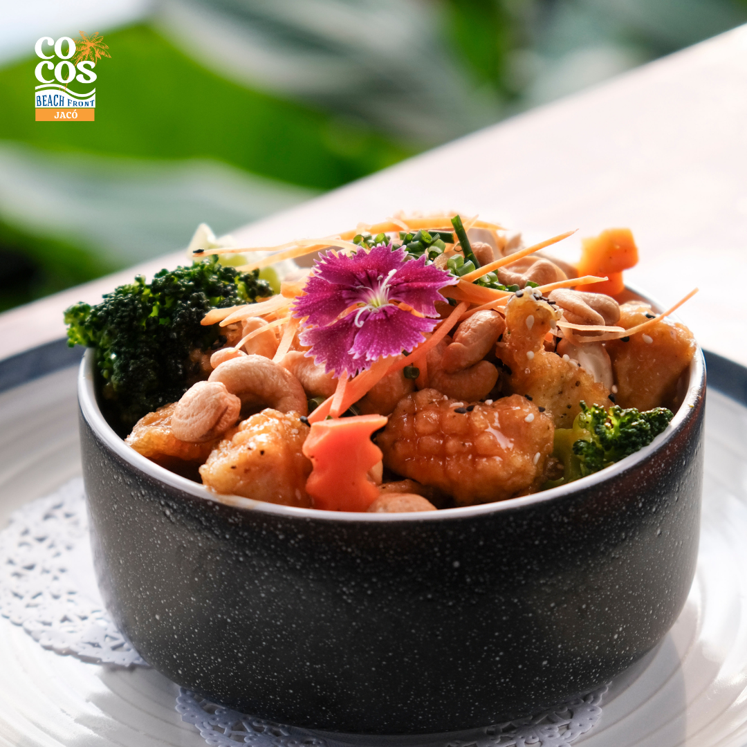 Camarón Tempura Bowl con camarones y vegetales
